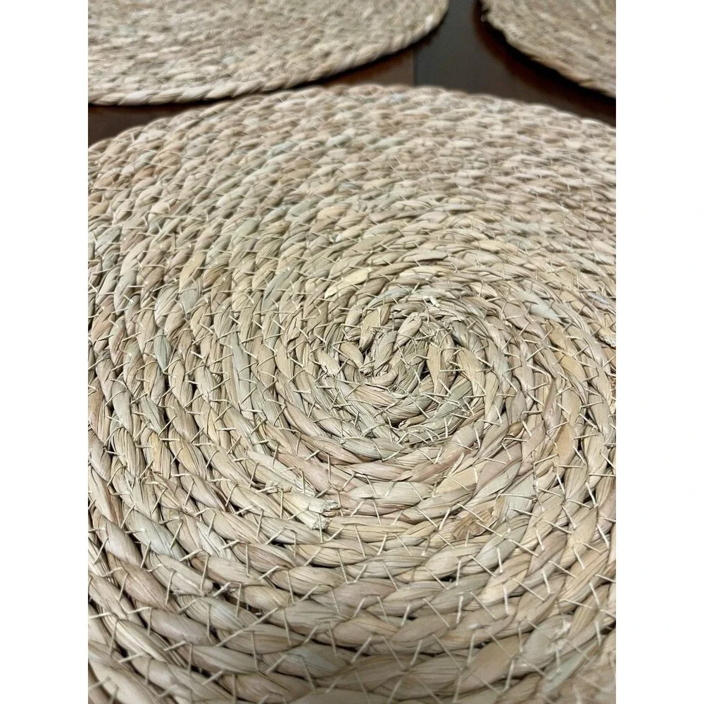 Unbranded set woven